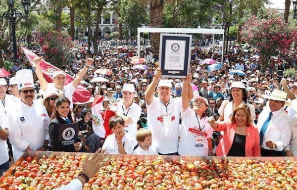 El rocoto relleno más grande del mundo