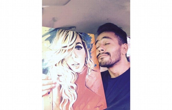 Pintor se inspira en los famosos