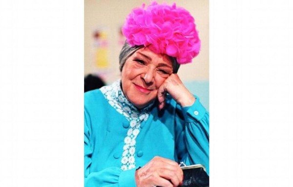 Por medio millón, subastan el vestido de 'La bruja del 71'