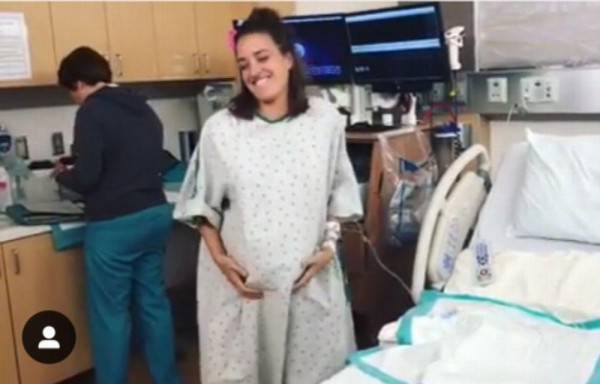 Baila reguetón en plenas contraciones