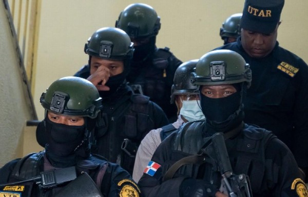 El homicida confeso era amigo del ministro, se refugió en una iglesia.