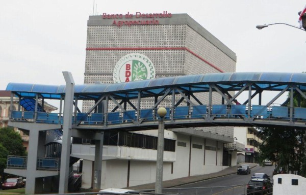 El Ministerio de Obras Públicas asegura que hará la limpieza.