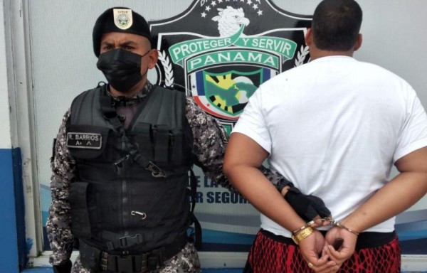 Taxista iba montado con una 9 milímetros