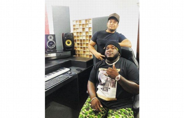 ¡El genio detrás de grandes éxitos!