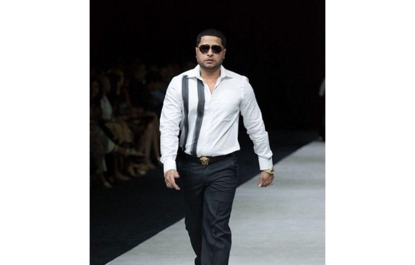 Tempo estrenó la canción el 14 de febrero.