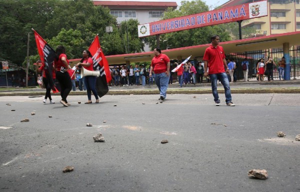 Antes de que se supiera del informe, los universitarios provocaron un tranque descomunal.