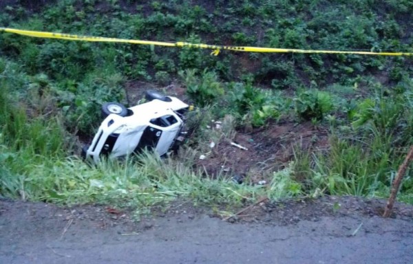 Niña muere al caer de auto en que iba con su padre en Darién