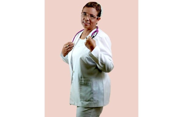 Miss Irenia, mujer enamorada de su vocación: la enfermería