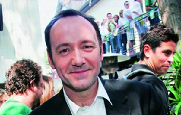 Muere masajiista que acusó a Kevin Spacey