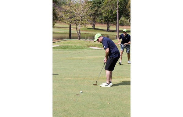 Los golfistas panameños mostraron sus destrezas en cada uno de los hoyos.