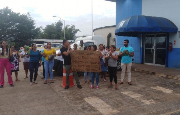 Tienen un mes sin agua potable