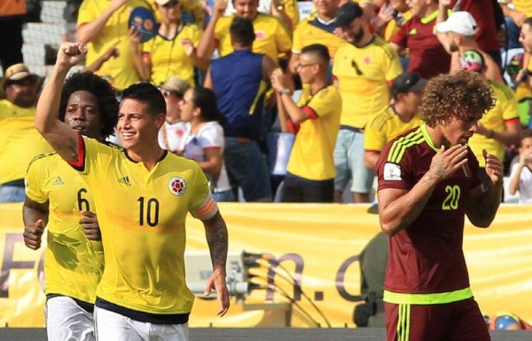 James Rodríguez marcó el primer gol de Colombia.