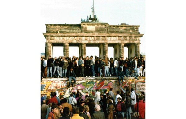 Recuerdos bajos los escombros