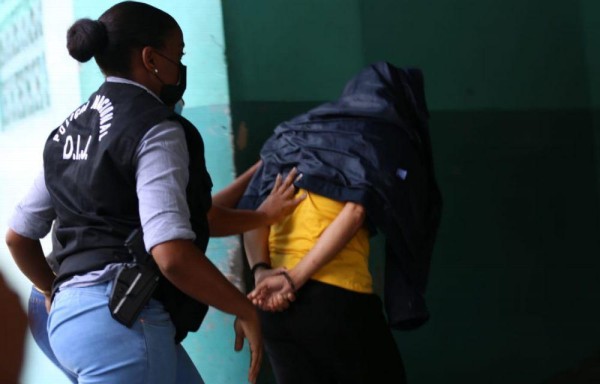 Marichely asesinó a su amiga Yaris por unos mensajes en el celular