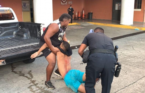 Una patrulla lo trasladó al hospital