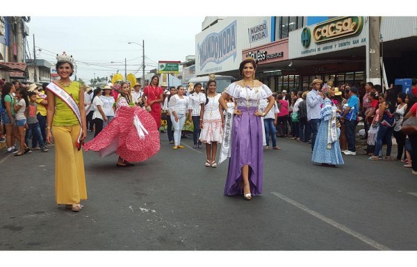 Se lucieron en las calles de Veraguas