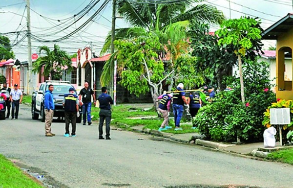 Escena del crimen en calle 15 Los Cántaros