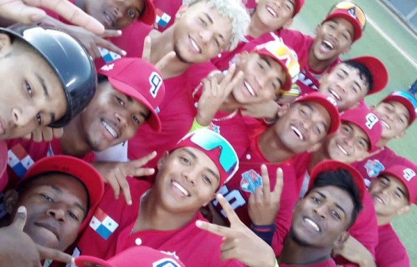 Estados Unidos venció a Panamá en el primer partido de la segunda ronda.