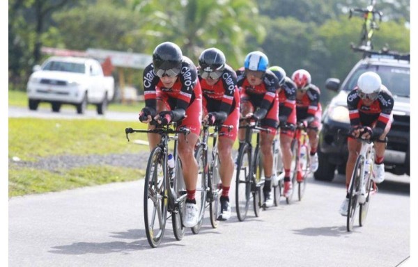 Los pedalistas ya están listos para competir.