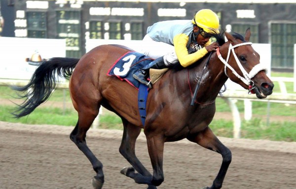 ‘Lady Valery', con Ángel Rivas, ganó llena de poder.