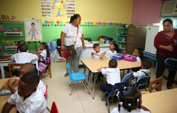 Adiestramiento previo al inicio de clases.