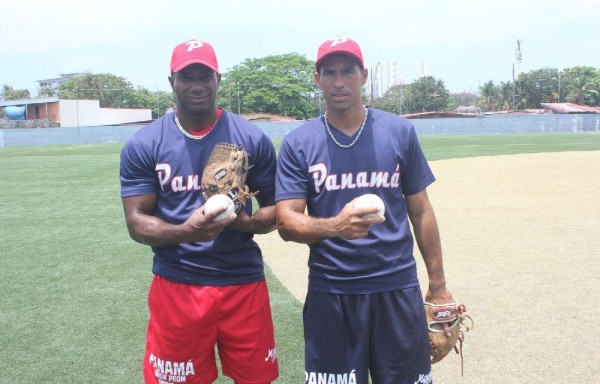 Carlos Linares y Alaín Román son los primeros abridores.