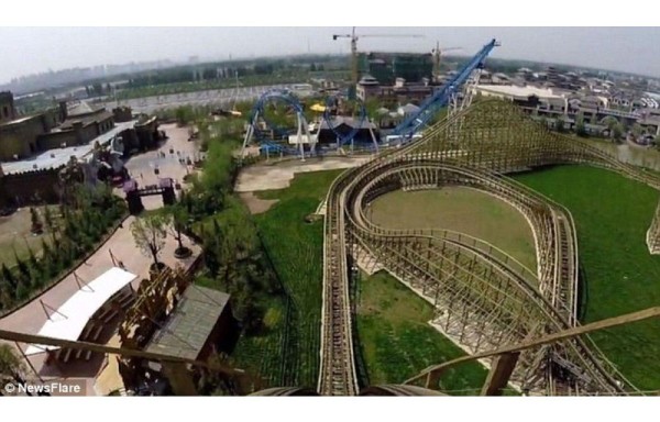 Más de 1,060 metros de largo en madera