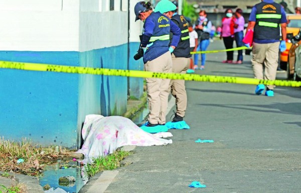Marlon Jesús Reid Wilson había ido a la casa de su esposa a buscar comida y murió en medio de una balacera