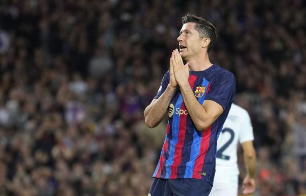 Robert Lewandowski marcó un doblete ante el Inter.