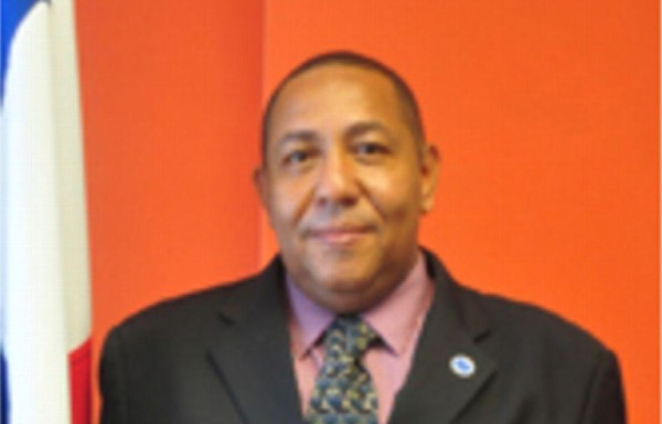 ‘Pedimos a todos los funcionarios administrativos y de salud de la caja de seguro social trabajar al 110%'. VICEPRESIDENTE DE DIRECTIVA Roberto Valencia