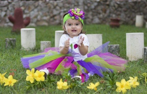 MUCHAS BENDICIONES EN SU PRIMER AÑITO | Hoy 11 de noviembre celebra su primer añito la princesa Kellysmar Thays Guevara García, deseando que el Todopoderoso derrame lluvia de bendiciones en este día tan especial disfrutando con mucha salud y amor, son los sinceros deseos de sus papás Arnold Guevara y Vanessa García, además de sus abuelos y sus tíos, felicidades.