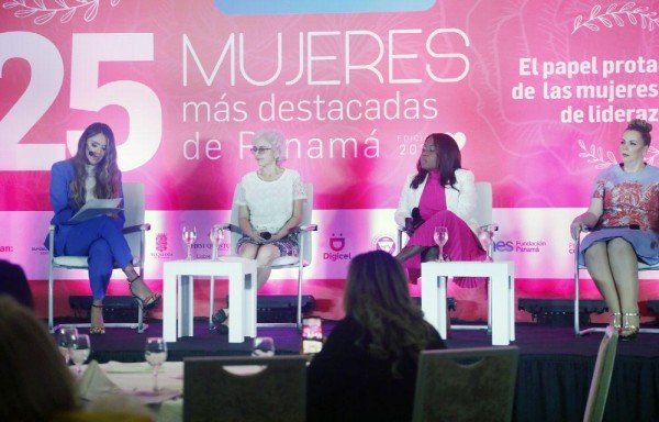 Ivette Leonardi, Amanda Destro, Kayra Harding y Elisa Suárez.
