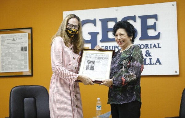 Esther Arjona y Griselda López