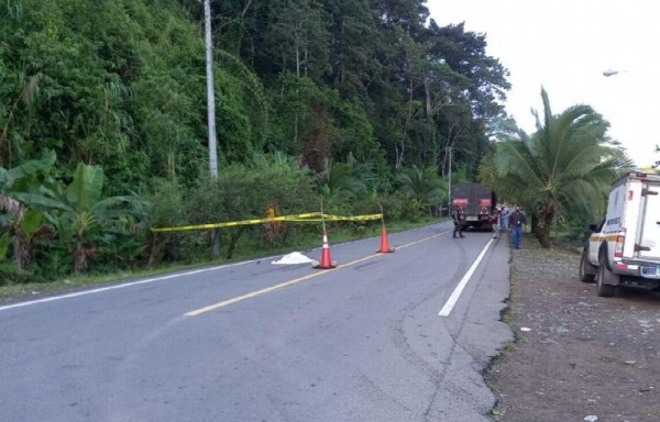 Andaban de parranda y un camión los arrolló