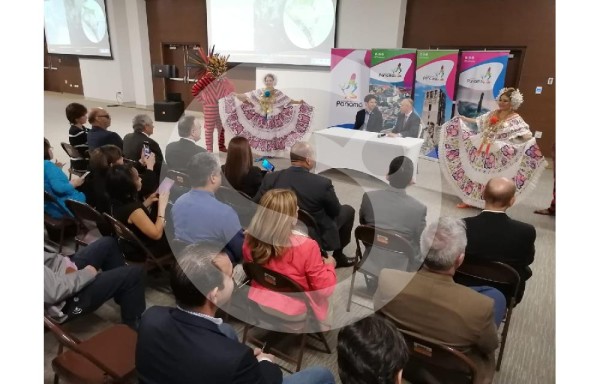 Entregan orden de proceder a la empresa que administrará el Centro de Convenciones Amador