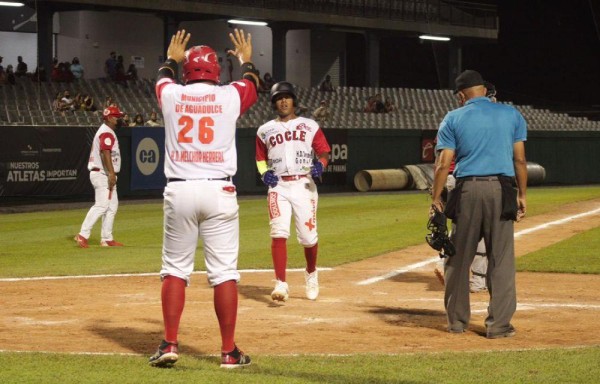 Bocas y Coclé se juegan la vida por el comodín