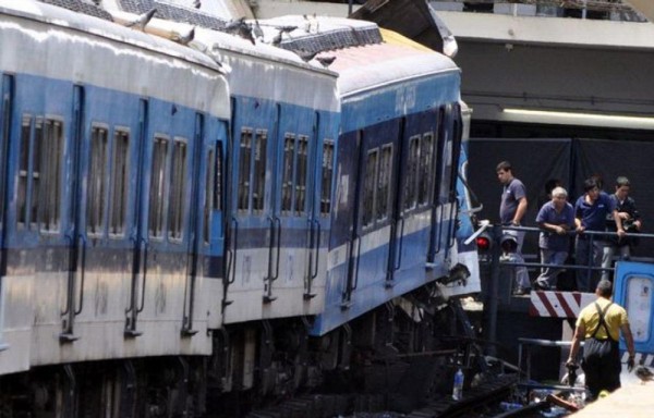 Diez heridos en choque de trenes en Hungría