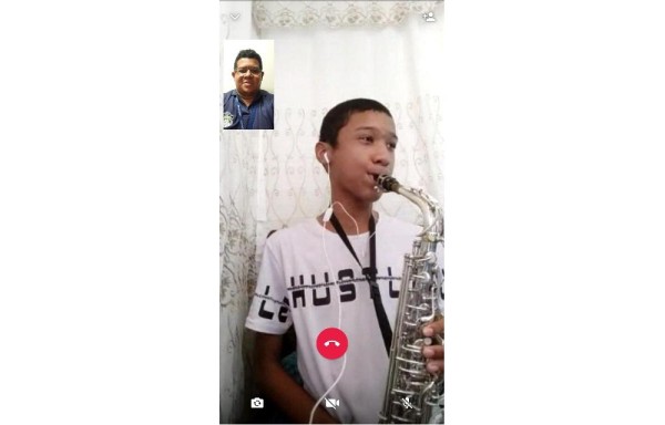 Policía Nacional ofrece clases de música gratuita a niños y jóvenes