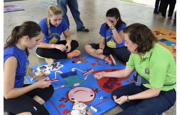 Los jax fueron el atractivo de las chicas.