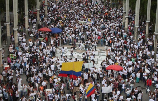 Marchan por el ‘no volverán a la guerra'