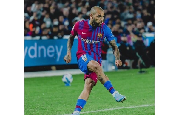 Dani Alves anuncia su retiro del Barcelona: Llegó el momento de decir ¡Adiós!