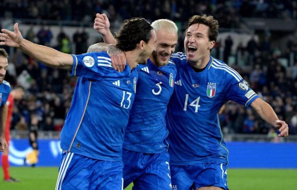 Italia despierta y se acerca a la Eurocopa