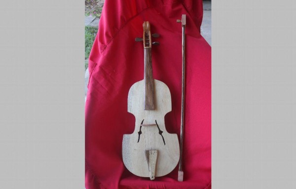 El Rabel y el Socavón, Instrumentitos auténticamente panameños