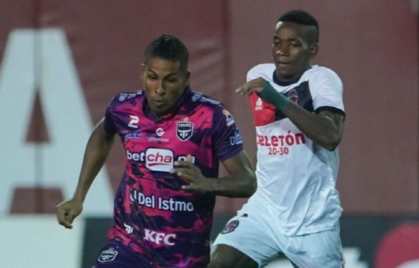 Sporting y Tauro se citan con la historia