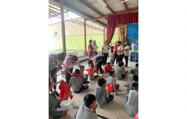 Una tarde de alegría en el Hogar de la Infancia