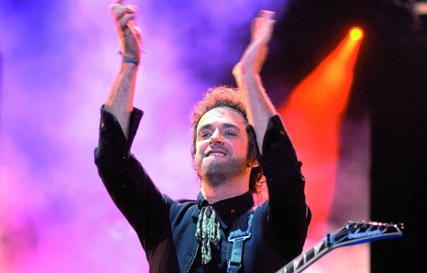 Animaba a su público en sus presentaciones.