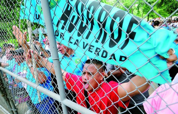 Gremios no descartan intensificar las acciones de fuerza, entre ellas, realizar piquetes