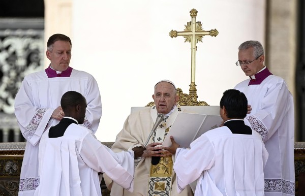 El papa Francisco durante la ceremonia.