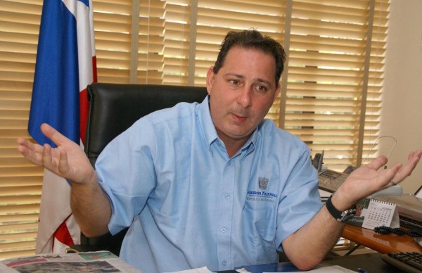 Shamah ha sido señalado en múltiples ocasiones como artífice de campañas sucias.