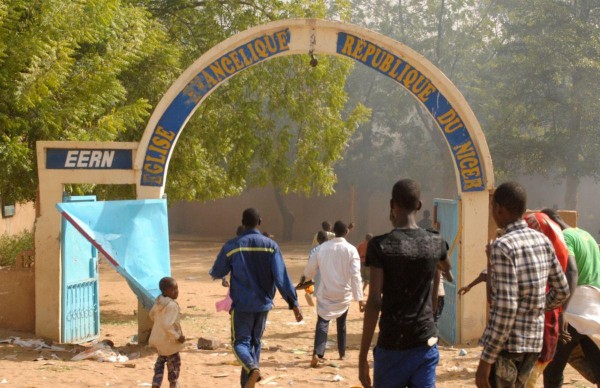 Las entradas de los templos han sido cerradas.
